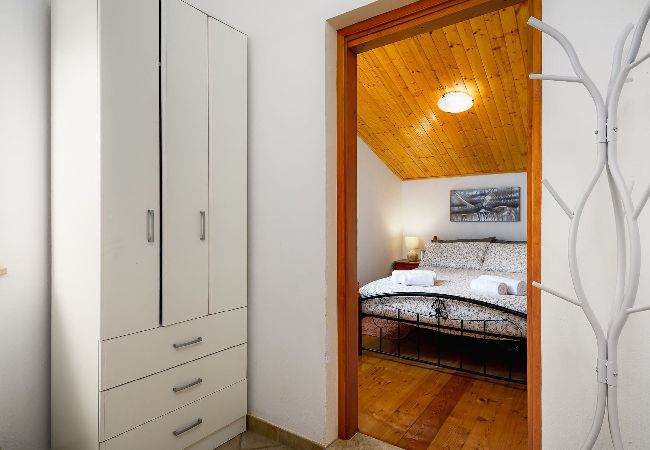 Ferienwohnung in Markoci - Ihr Urlaub in der Natur mit privatem Pool - Lara Ferienwohnung in Markoci - Ihr Urlaub in der Natur mit privatem Pool - Lara