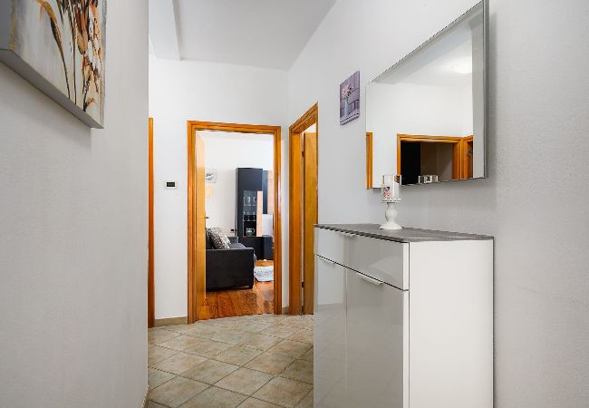 Ferienwohnung in Markoci - Ihr Urlaub in der Natur mit privatem Pool - Lara Ferienwohnung in Markoci - Ihr Urlaub in der Natur mit privatem Pool - Lara