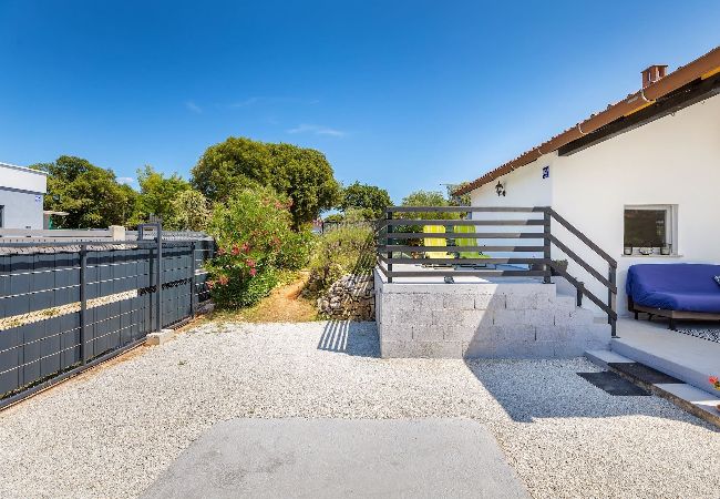 Ferienhaus in Peroj - Eco Beach House Corrine - 100 m vom Strand  Ferienhaus in Peroj - Eco Beach House Corrine - 100 m vom Strand