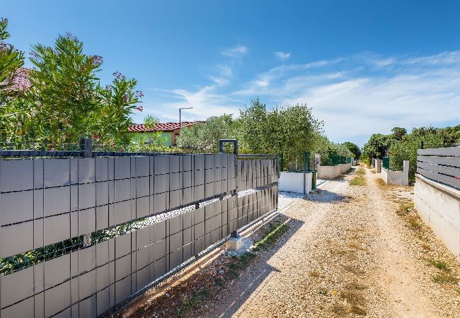 Ferienhaus in Peroj - Eco Beach House Corrine - 100 m vom Strand  Ferienhaus in Peroj - Eco Beach House Corrine - 100 m vom Strand