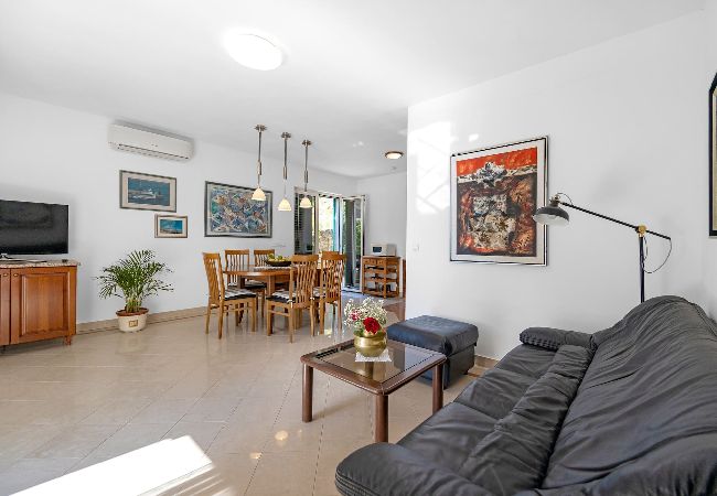 Ferienwohnung in Banjol - Magischer Garten mit Whirlpool - FeWo Blanka A1 Ferienwohnung in Banjol - Magischer Garten mit Whirlpool - FeWo Blanka A1