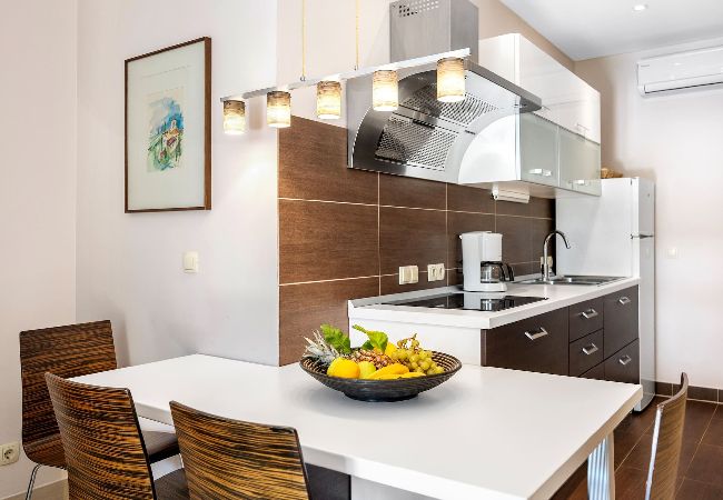 Ferienwohnung in Banjol - Magischer Garten mit Whirlpool – FeWo Blanka C2 Ferienwohnung in Banjol - Magischer Garten mit Whirlpool – FeWo Blanka C2