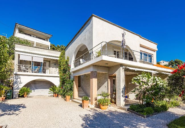 Ferienwohnung in Banjol - Magischer Garten mit Whirlpool – FeWo Blanka C2 Ferienwohnung in Banjol - Magischer Garten mit Whirlpool – FeWo Blanka C2