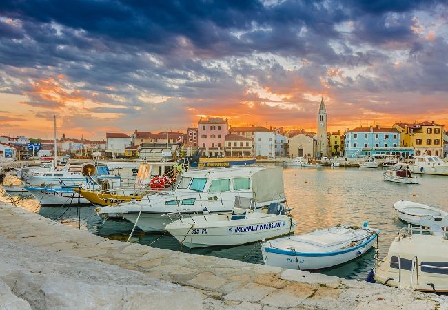 Ferienhaus in Fažana - Malerisches Fazana - Stadtzentrum - Haus Doda Ferienhaus in Fažana - Malerisches Fazana - Stadtzentrum - Haus Doda