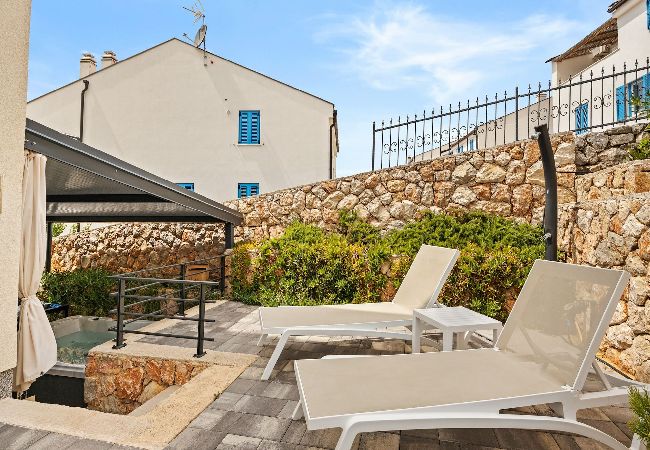 Ferienwohnung in Cres - Paarurlaub mit Whirlpool – Crepsa Paradise Ferienwohnung in Cres - Paarurlaub mit Whirlpool – Crepsa Paradise