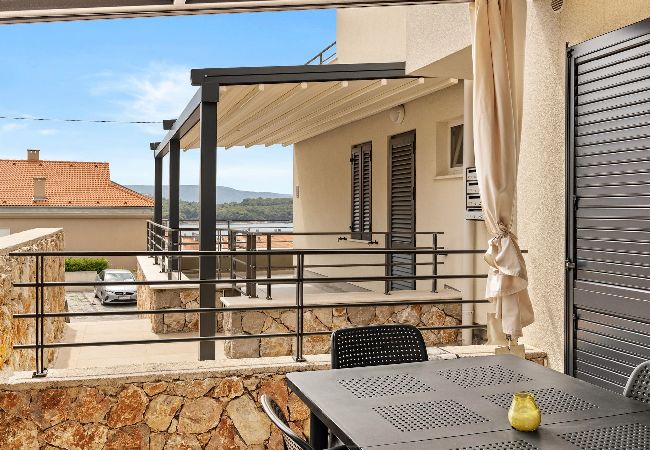 Ferienwohnung in Cres - Paarurlaub mit Whirlpool – Crepsa Paradise Ferienwohnung in Cres - Paarurlaub mit Whirlpool – Crepsa Paradise