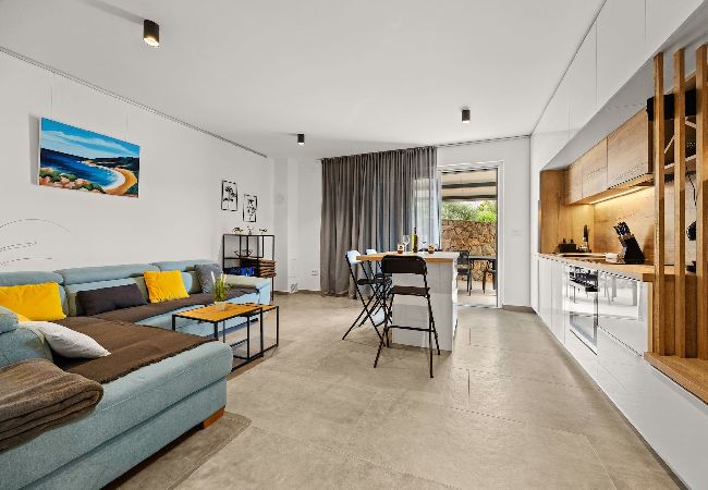 Ferienwohnung in Cres - Paarurlaub mit Whirlpool – Crepsa Paradise Ferienwohnung in Cres - Paarurlaub mit Whirlpool – Crepsa Paradise