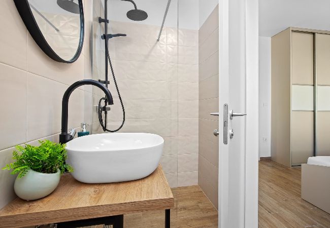 Ferienwohnung in Cres - Ferienwohnung Tim Ferienwohnung in Cres - Ferienwohnung Tim