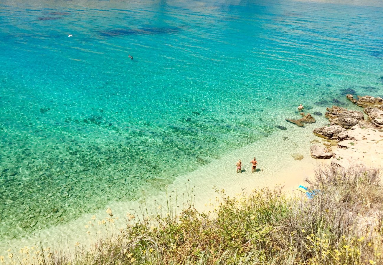Ferienwohnung in Banjol - Hübsch Interieur und entspannende Umgebung - Max 2