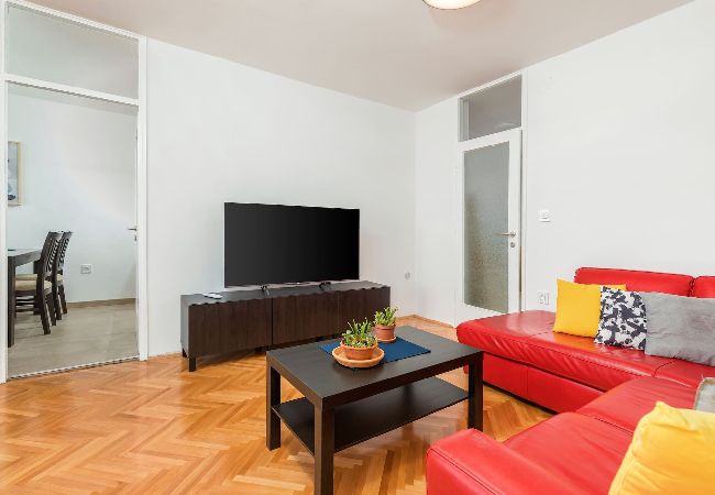 Ferienwohnung in Pula - Nähe des Strandes, Einkaufszentrums – Sunny Pula Ferienwohnung in Pula - Nähe des Strandes, Einkaufszentrums – Sunny Pula