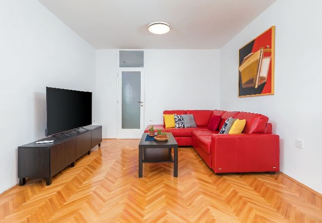 Ferienwohnung in Pula - Nähe des Strandes, Einkaufszentrums – Sunny Pula Ferienwohnung in Pula - Nähe des Strandes, Einkaufszentrums – Sunny Pula