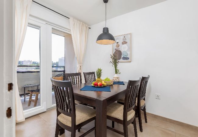 Ferienwohnung in Pula - Nähe des Strandes, Einkaufszentrums – Sunny Pula Ferienwohnung in Pula - Nähe des Strandes, Einkaufszentrums – Sunny Pula