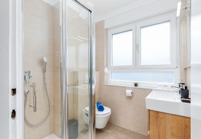 Ferienwohnung in Pula - Nähe des Strandes, Einkaufszentrums – Sunny Pula Ferienwohnung in Pula - Nähe des Strandes, Einkaufszentrums – Sunny Pula