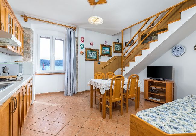 Ferienwohnung in Cres - Urlaub auf der Insel Cres – Lungomare Venezia Ferienwohnung in Cres - Urlaub auf der Insel Cres – Lungomare Venezia