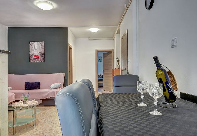 Ferienwohnung in Valbandon - Kajfes A5 - One Bedroom Apartment with Terrace Ferienwohnung in Valbandon - Kajfes A5 - One Bedroom Apartment with Terrace