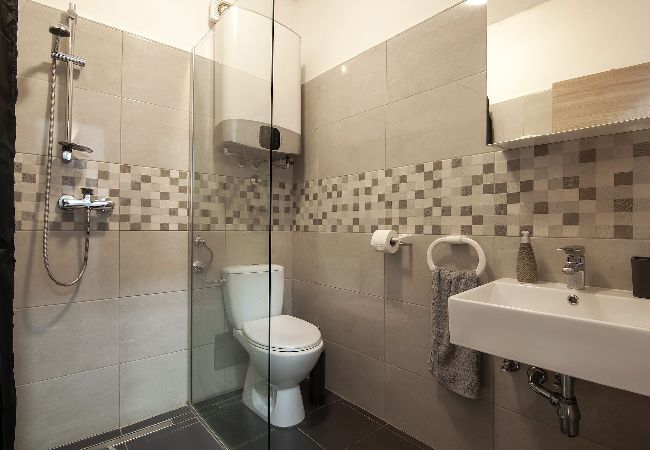 Ferienwohnung in Valbandon - Kajfes A5 - One Bedroom Apartment with Terrace Ferienwohnung in Valbandon - Kajfes A5 - One Bedroom Apartment with Terrace