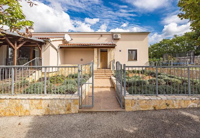 Villa in Vodnjan - Villa San Antonio mit privatem Pool Villa in Vodnjan - Villa San Antonio mit privatem Pool