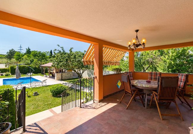 Ferienhaus in Pula - Schöne Familienoase mit privatem Pool – Dolinka Ferienhaus in Pula - Schöne Familienoase mit privatem Pool – Dolinka
