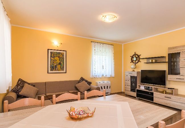 Ferienhaus in Pula - Schöne Familienoase mit privatem Pool – Dolinka Ferienhaus in Pula - Schöne Familienoase mit privatem Pool – Dolinka