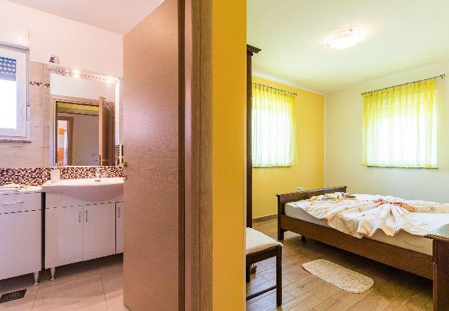 Ferienhaus in Pula - Schöne Familienoase mit privatem Pool – Dolinka Ferienhaus in Pula - Schöne Familienoase mit privatem Pool – Dolinka