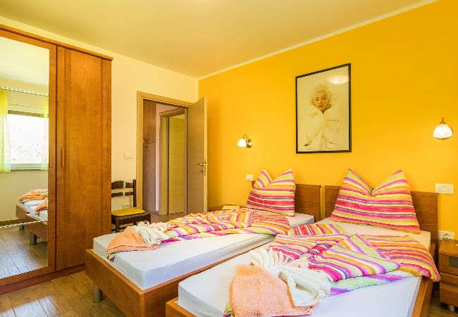 Ferienhaus in Pula - Schöne Familienoase mit privatem Pool – Dolinka Ferienhaus in Pula - Schöne Familienoase mit privatem Pool – Dolinka