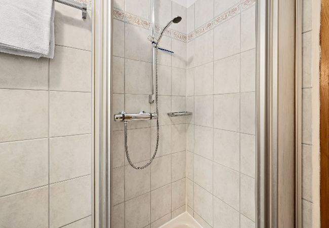 Ferienwohnung in Rab - Meerblick und Bootsliegeplatz - Jurica (Marija) Ferienwohnung in Rab - Meerblick und Bootsliegeplatz - Jurica (Marija)