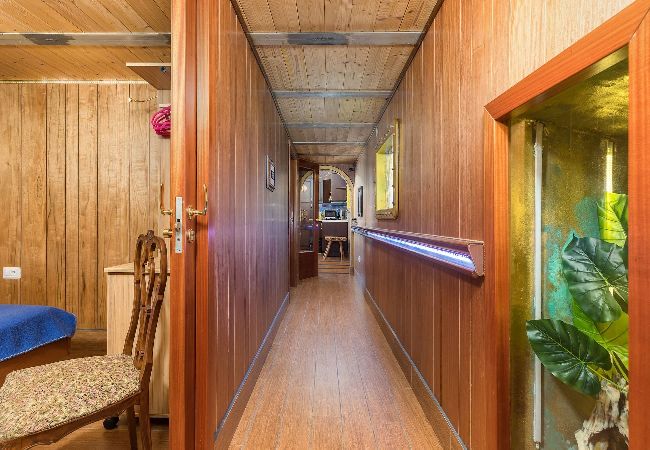 Ferienwohnung in Cres - Yachtleben auf festem Boden - Lungomare Valentina Ferienwohnung in Cres - Yachtleben auf festem Boden - Lungomare Valentina