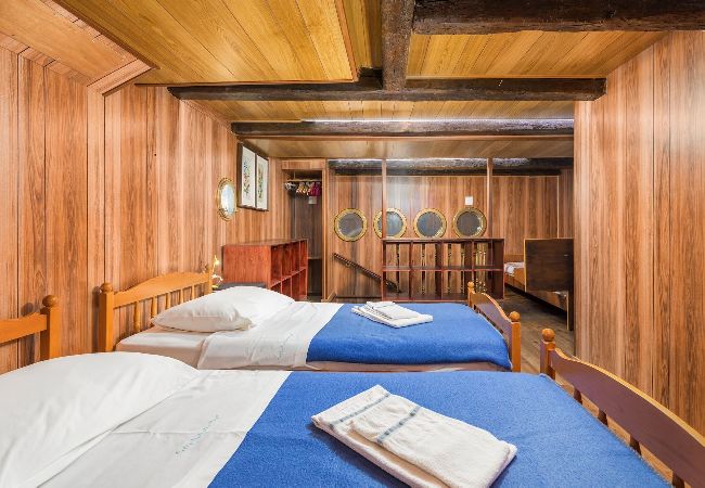 Ferienwohnung in Cres - Yachtleben auf festem Boden - Lungomare Valentina Ferienwohnung in Cres - Yachtleben auf festem Boden - Lungomare Valentina