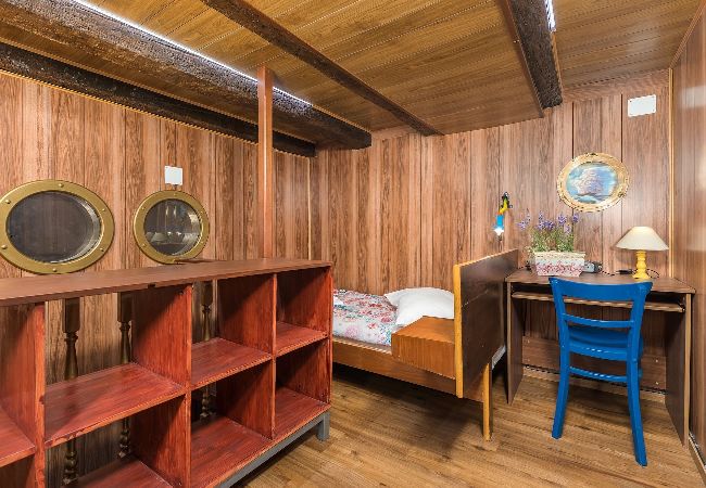 Ferienwohnung in Cres - Yachtleben auf festem Boden - Lungomare Valentina Ferienwohnung in Cres - Yachtleben auf festem Boden - Lungomare Valentina