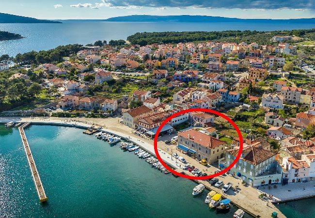 Ferienwohnung in Cres - Yachtleben auf festem Boden - Lungomare Valentina Ferienwohnung in Cres - Yachtleben auf festem Boden - Lungomare Valentina