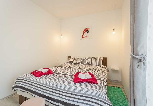 Ferienhaus in Peroj - Eco House Peroj - 100 m vom Strand entfernt Ferienhaus in Peroj - Eco House Peroj - 100 m vom Strand entfernt