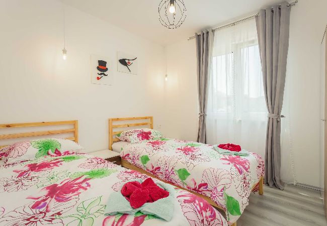 Ferienhaus in Peroj - Eco House Peroj - 100 m vom Strand entfernt Ferienhaus in Peroj - Eco House Peroj - 100 m vom Strand entfernt