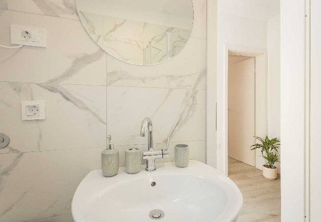 Ferienhaus in Peroj - Eco House Peroj - 100 m vom Strand entfernt Ferienhaus in Peroj - Eco House Peroj - 100 m vom Strand entfernt