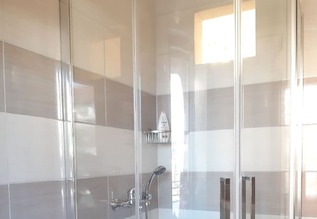 Ferienwohnung in Pula - Apartment Tina mit Terrasse und schönem Garten Ferienwohnung in Pula - Apartment Tina mit Terrasse und schönem Garten