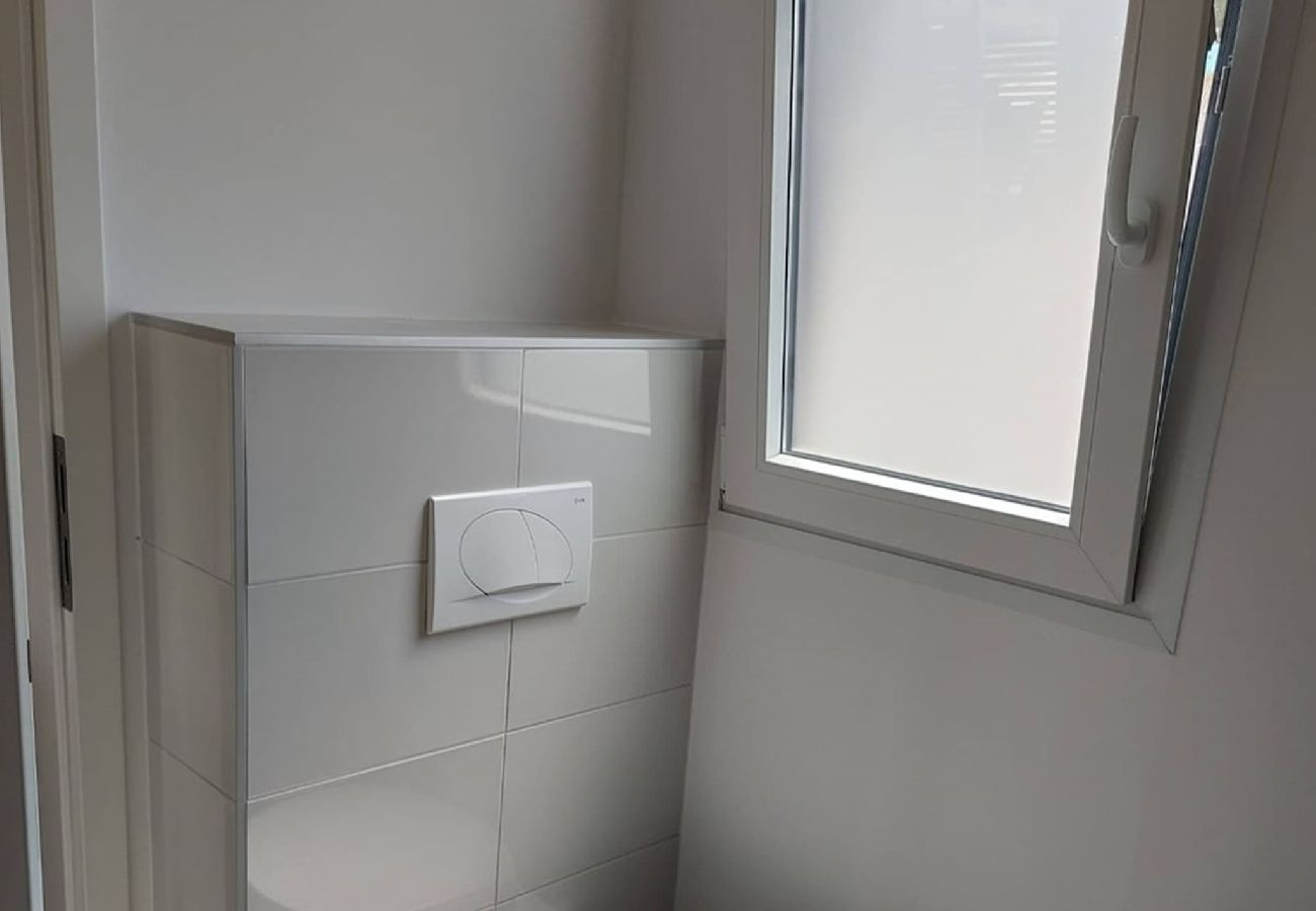 Ferienhaus in Pula - Modernes Haus Lucia in den ruhigen Vororten