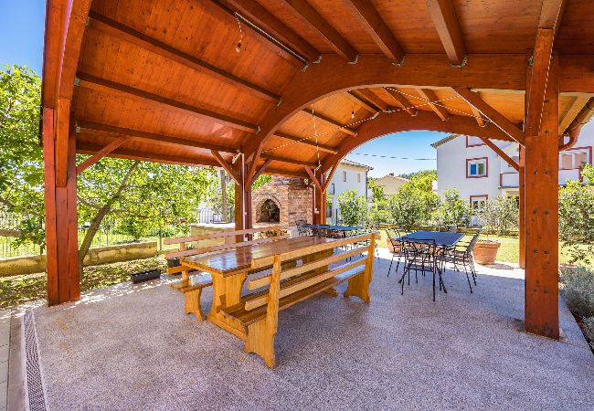 Residenz in Kampor - Meerblick, geschmackvoll eingerichtet – Neda Smilje Residenz in Kampor - Meerblick, geschmackvoll eingerichtet – Neda Smilje