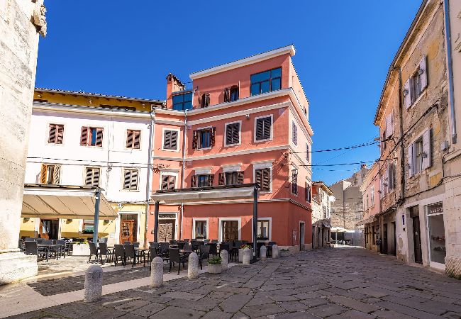 Ferienwohnung in Pula - Städteurlaub in Pula - FeWo Capitolina Ferienwohnung in Pula - Städteurlaub in Pula - FeWo Capitolina