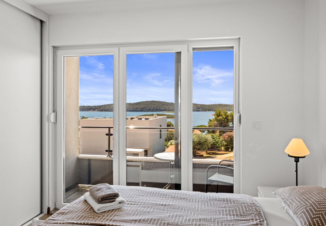 Villa in Pomer - Villa Pura Vida - Privater Pool, Meerblick