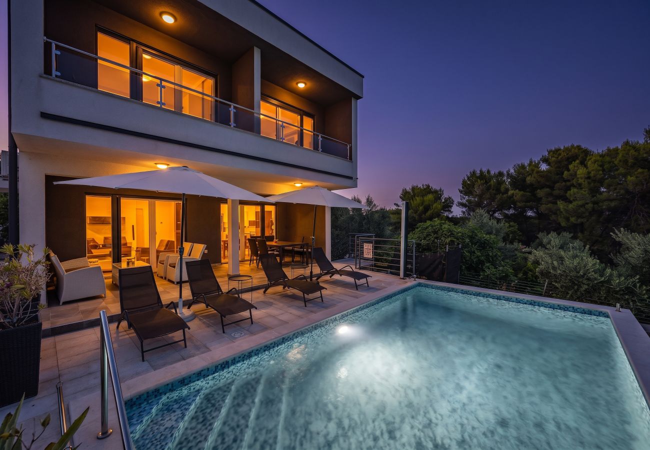 Villa in Pomer - Villa Pura Vida - Privater Pool, Meerblick