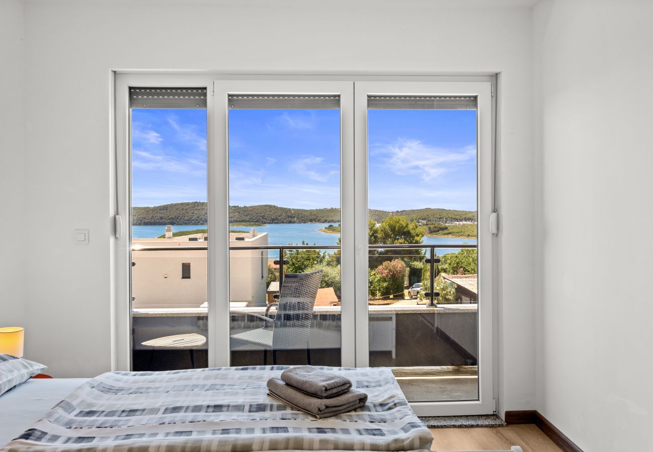 Villa in Pomer - Villa Pura Vida - Privater Pool, Meerblick