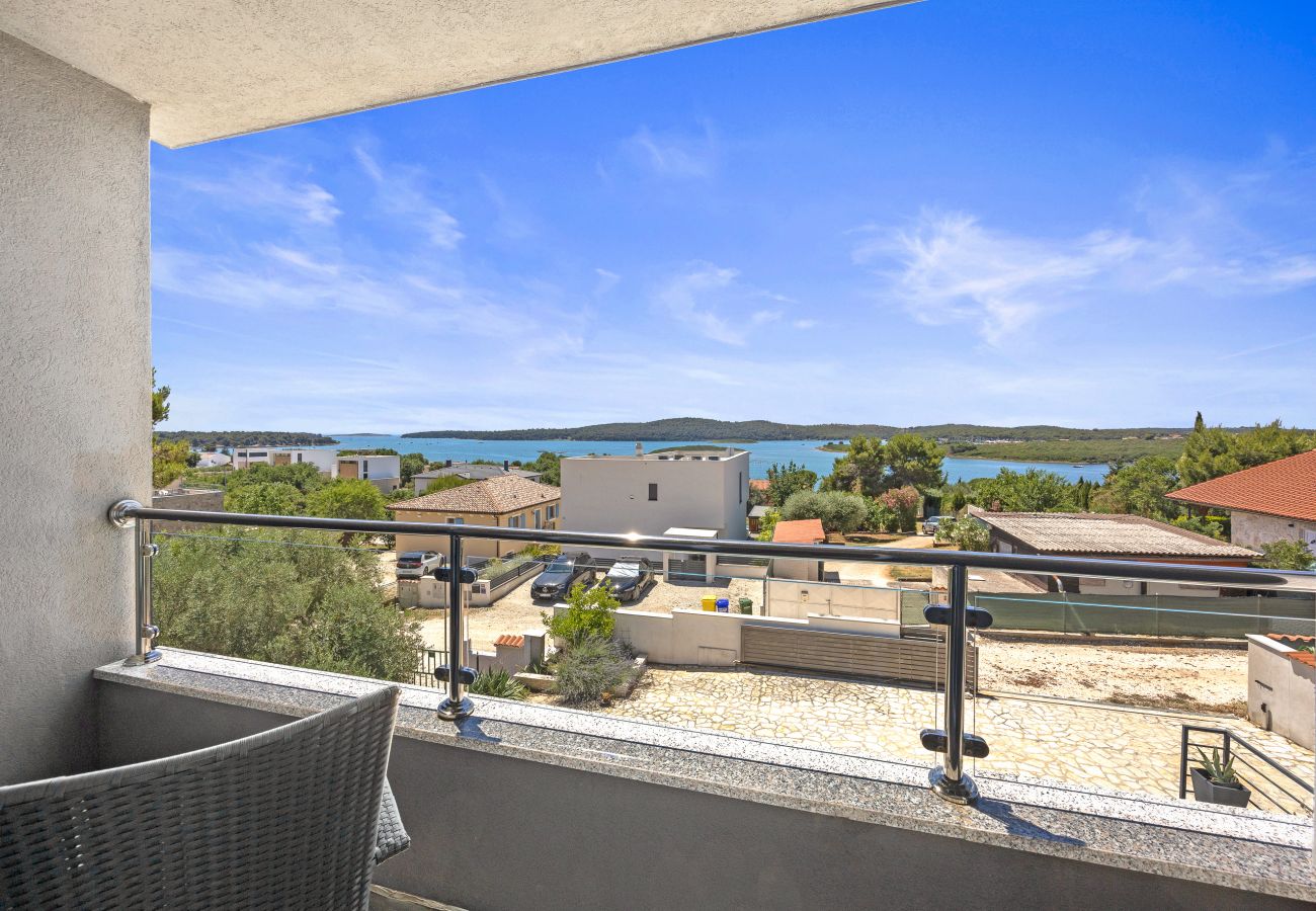 Villa in Pomer - Villa Pura Vida - Privater Pool, Meerblick