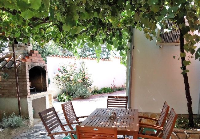 Ferienhaus in Pula - Entspannendes Ferienhaus Sabina - Privater Pool Ferienhaus in Pula - Entspannendes Ferienhaus Sabina - Privater Pool
