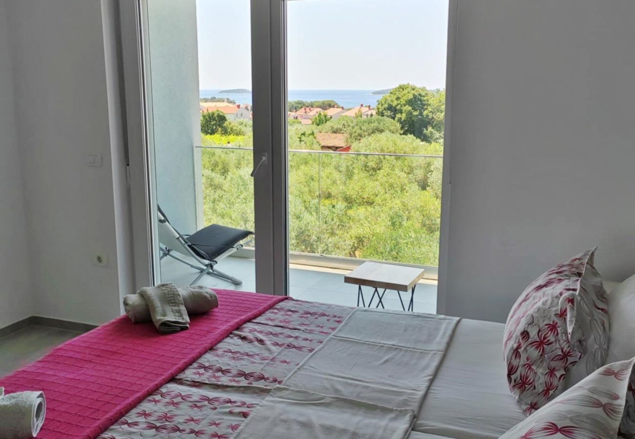 Villa in Fažana - Villa mit Pool und Meerblick in Fazana - Horizont