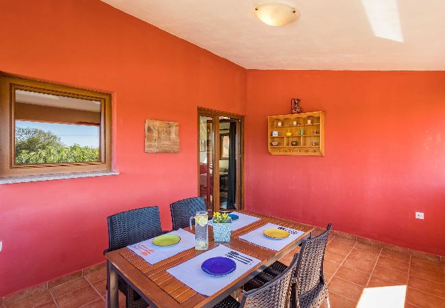 Ferienhaus in Pula -  Charmantes Ferienhaus Pina mit privatem Pool Ferienhaus in Pula -  Charmantes Ferienhaus Pina mit privatem Pool