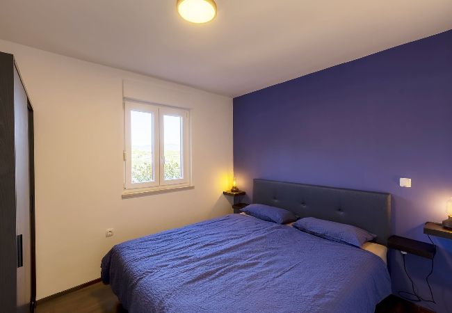 Ferienwohnung in Sveta Marina - Rotes Haus Sv. Marina - Apartment mit Meerblick 2 Ferienwohnung in Sveta Marina - Rotes Haus Sv. Marina - Apartment mit Meerblick 2