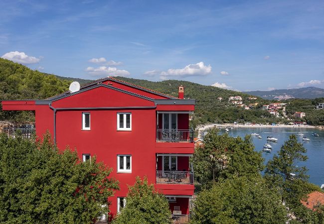 Ferienwohnung in Sveta Marina - Rotes Haus Sv. Marina - Apartment mit Meerblick 2 Ferienwohnung in Sveta Marina - Rotes Haus Sv. Marina - Apartment mit Meerblick 2
