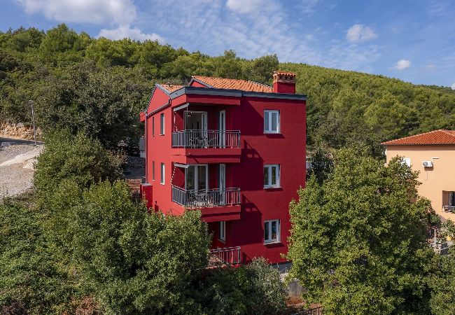 Ferienwohnung in Sveta Marina - Rotes Haus Sv. Marina - Apartment mit Meerblick 2 Ferienwohnung in Sveta Marina - Rotes Haus Sv. Marina - Apartment mit Meerblick 2