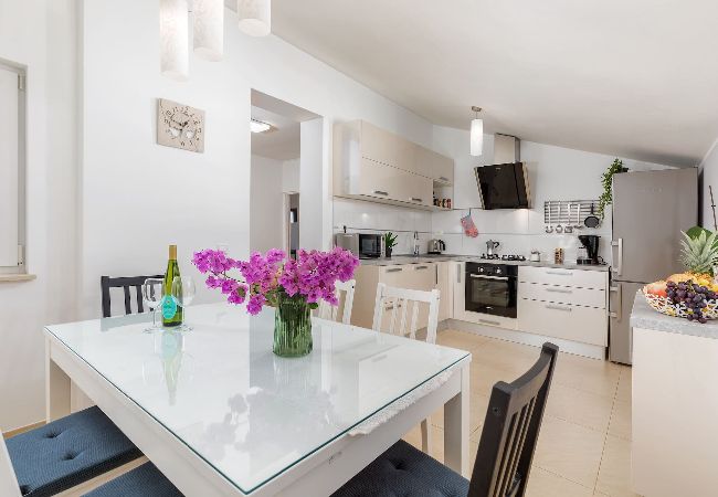 Ferienwohnung in Pula - Sabi Relax Zone Apartment –  Pool & Whirlpool Ferienwohnung in Pula - Sabi Relax Zone Apartment –  Pool & Whirlpool