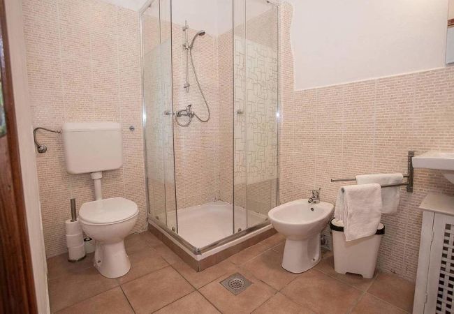 Ferienhaus in Ripenda Verbanci -  Familienlandhaus mit Pool - Casa Deborah Ferienhaus in Ripenda Verbanci -  Familienlandhaus mit Pool - Casa Deborah