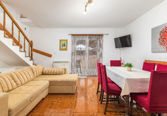 Ferienwohnung in Ližnjan - Charmantes Pool-Apartment Liznjan - Buneta Ferienwohnung in Ližnjan - Charmantes Pool-Apartment Liznjan - Buneta